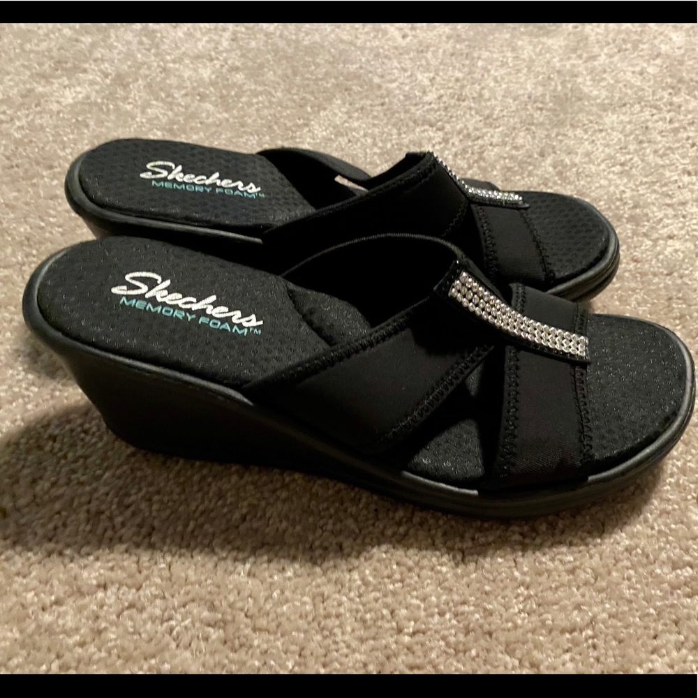 Sketchers Memory Foam wedge sandals, new
